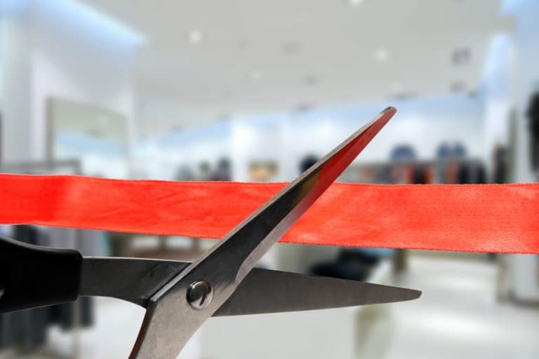 Des ouvertures de magasins en temps de crise