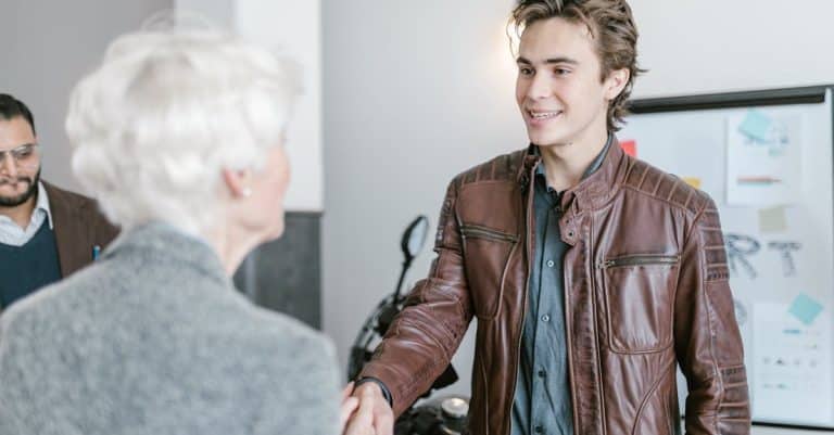 Comment pratiquer le leadership collaboratif dans votre équipe ?
