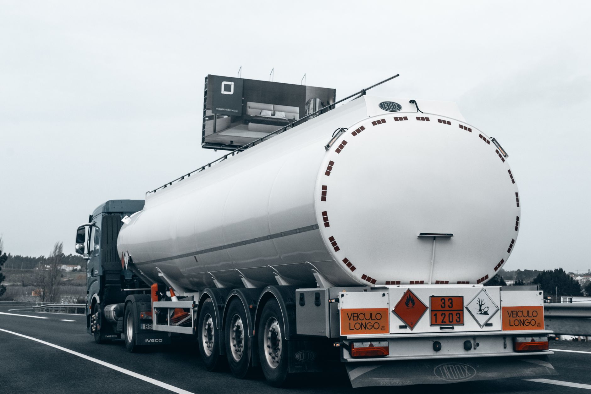 Pourquoi la France va chercher son diesel au Bahreïn et aux Émirats